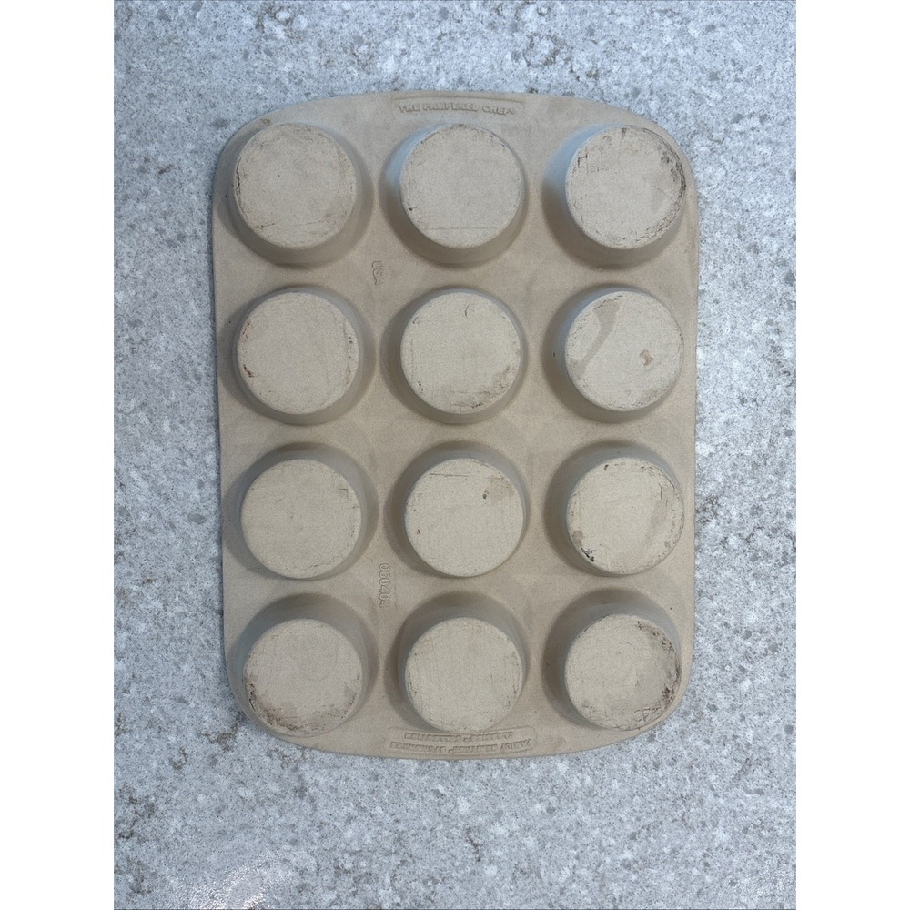 The Pampered Chef Family Heritage Stoneware 12 Cupcake Muffin Pan Baking Stone - Picture 9 of 11